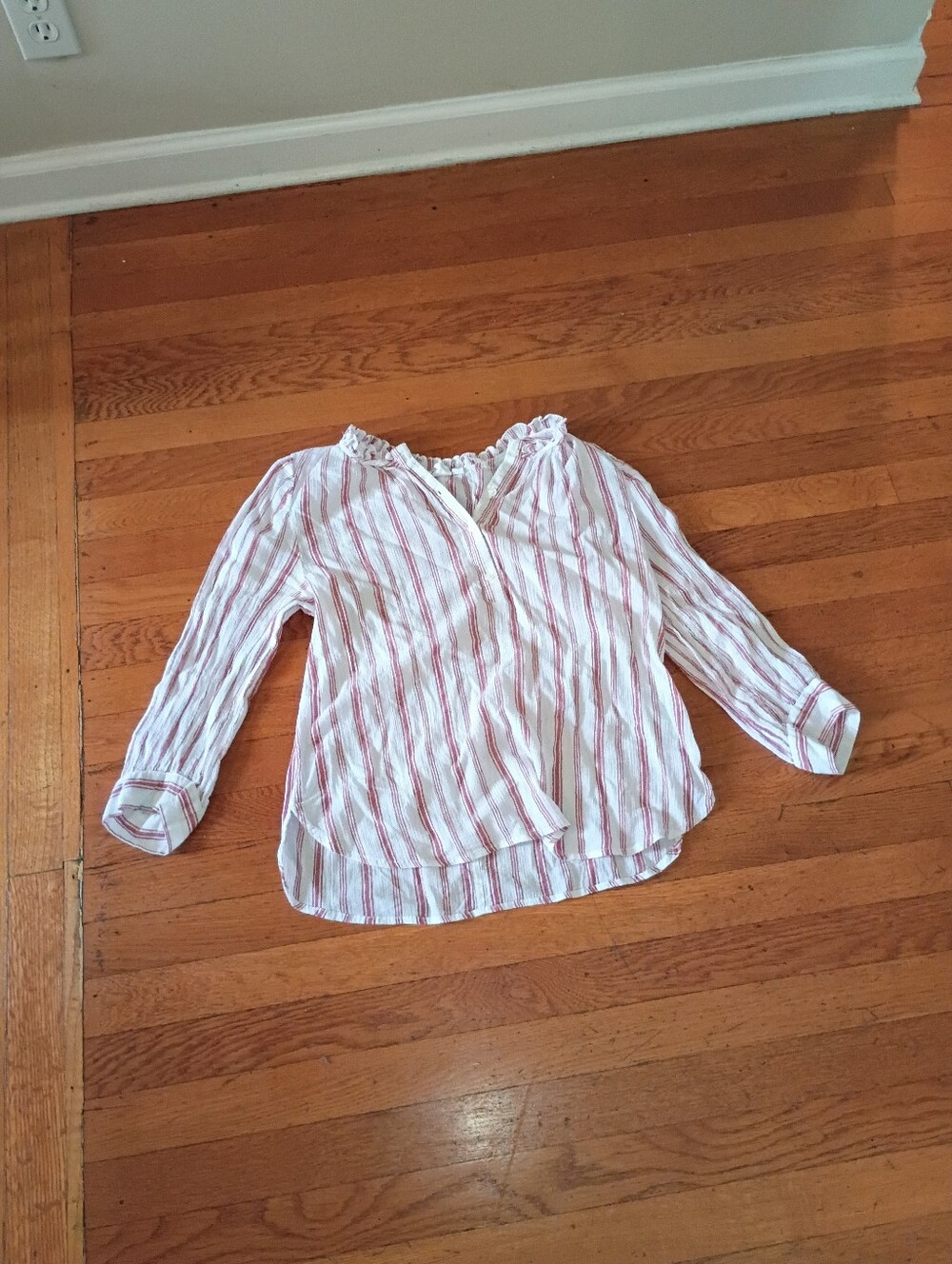 white and red striped half button ruffly cotton blouse from gap size medium